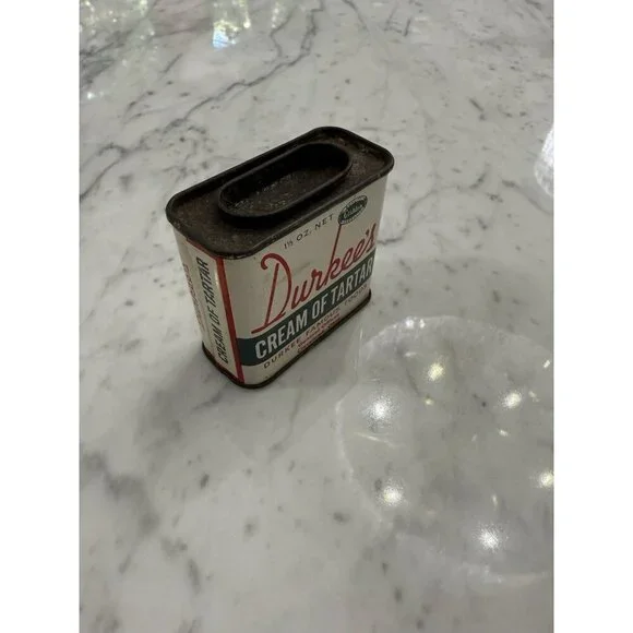 Vintage Durkees CREAM OF TARTAR 2 oz spice tin, great graphics! Very Old! Decor - Picture 2 of 3